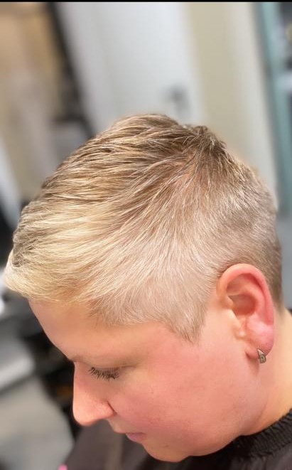 Frisuren-Ergebnis aus dem Friseursalon DIAMOND