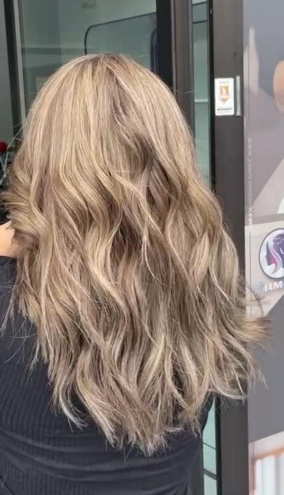 Frisuren-Ergebnis aus dem Friseursalon DIAMOND